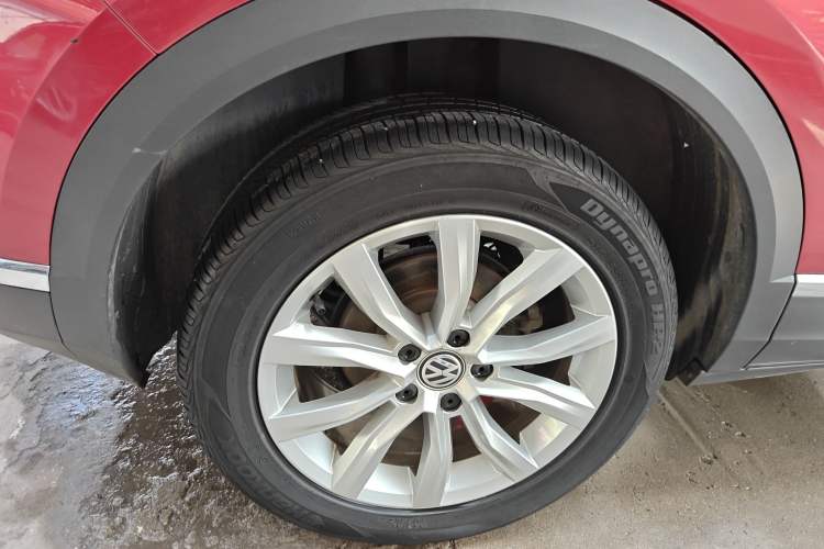 Used Volkswagen T-ROC 2019 230TSI DSG Two-Wheel-Drive Advanced Version China VI Standard Right Rear Wheel Hub