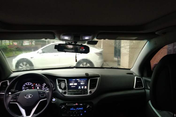 Used Hyundai Tucson 2018 1.6T Dual-Clutch Two-Wheel Drive 15th Anniversary Special Edition Headliner