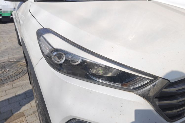 Used Hyundai Tucson 2015 1.6T Dual-Clutch All-Wheel-Drive Premium Model
