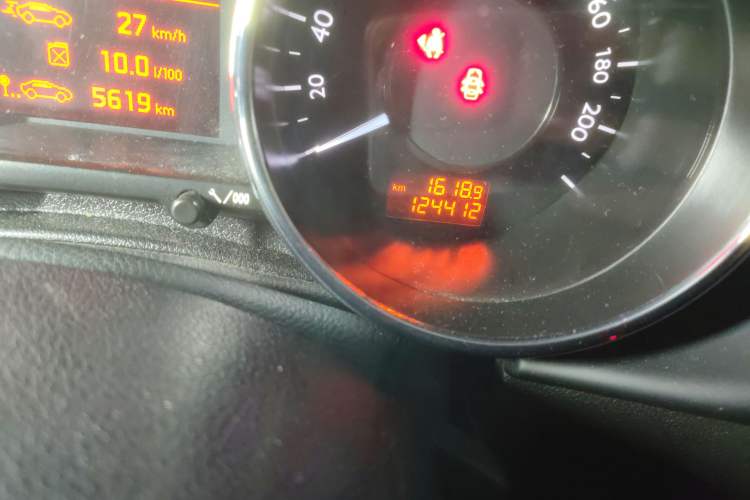 Used Peugeot 3008 2015 1.6THP Automatic Prestige Edition
