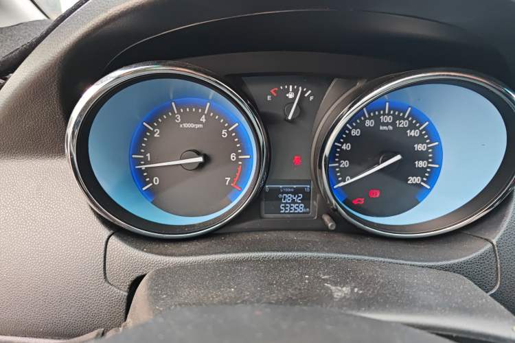 Used Cowin C3 2015 1.5L Manual Gold Diamond Edition