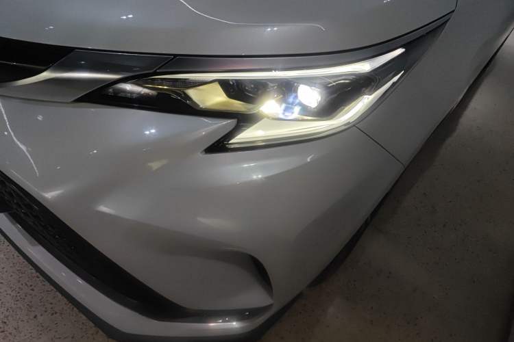 Used Toyota Granvia 2022 2.5L Hybrid Flagship Edition Left Front Headlight