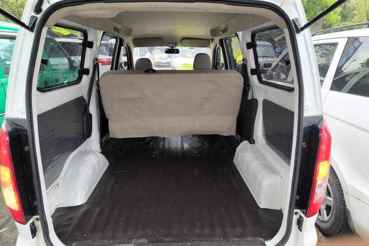 Used Wuling Hongguang V 2022 1.5L Jingqu Edition Electric-Assist LAR Trunk