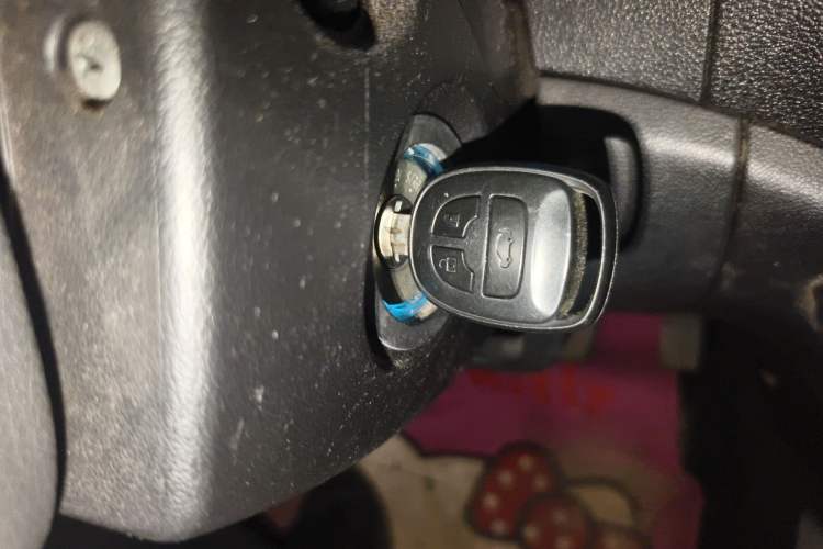 Used CHANGAN CS35 2012 1.6L Automatic Luxury Version China IV Standard