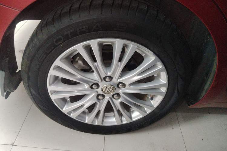 Used Buick GT 2016 15N Automatic Elite Edition Right Rear Wheel Hub