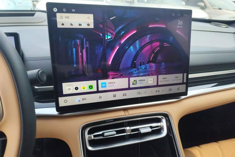 Used Geely Galaxy A7 2025 Model EM-i 150km Starship Edition Audio And AC Panel