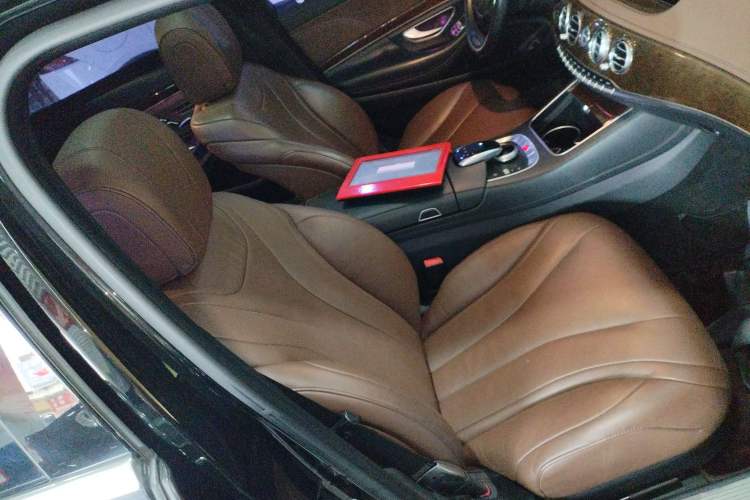 Used Mercedes-Benz S-Class 2014 S 320 L Business Model Right Front Seat