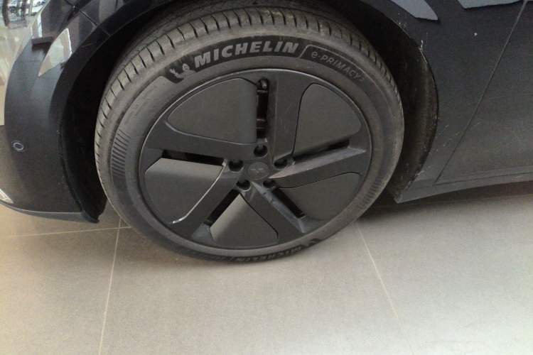 Used Li Auto i6 2025 Model Two-Wheel-Drive Standard Type