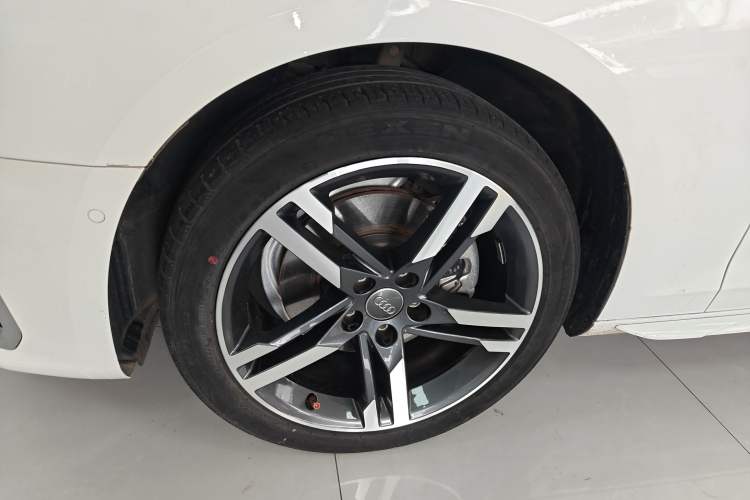 Used Audi A4L 2020 40 TFSI Luxury Dynamic Model