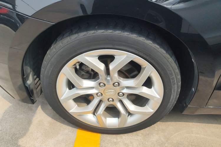 Used Geely Auto Emgrand GT 2015 1.8T Flagship Model