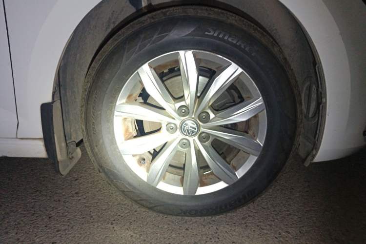 Used Volkswagen Polo 2019 Plus 1.5L Automatic Colorful Technology Edition Right Front Wheel Hub