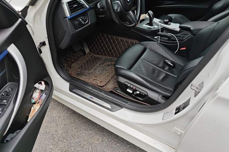 Used BMW 3 Series 2018 320i M Sport Package
