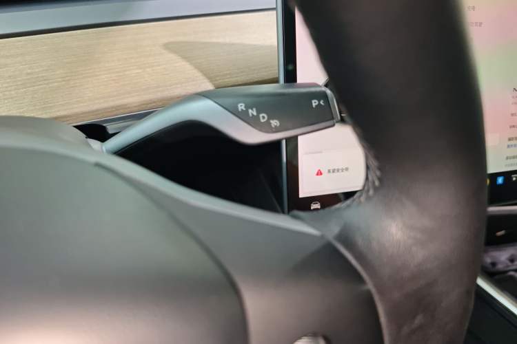 Used Tesla Model Y 2021 Long-Range All-Wheel-Drive Version
