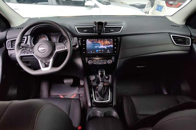 Used Nissan Qashqai 2023 Classic 2.0L CVT XV Comfort Edition