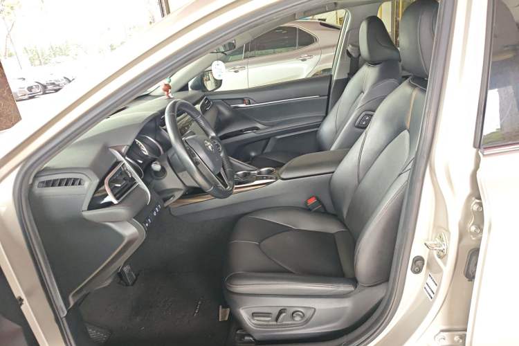 Used Toyota Camry 2019 2.0G Luxury Edition China VI Standard