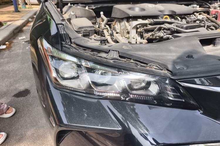 Used Toyota Avalon 2019 2.0L Luxury Edition China VI Standard Right Front Headlight