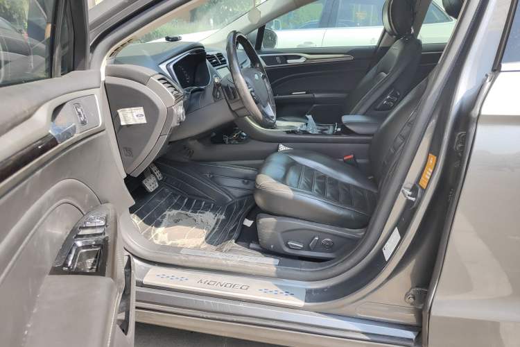 Used Ford Mondeo 2013 2.0L GTDi240 Flagship Edition
