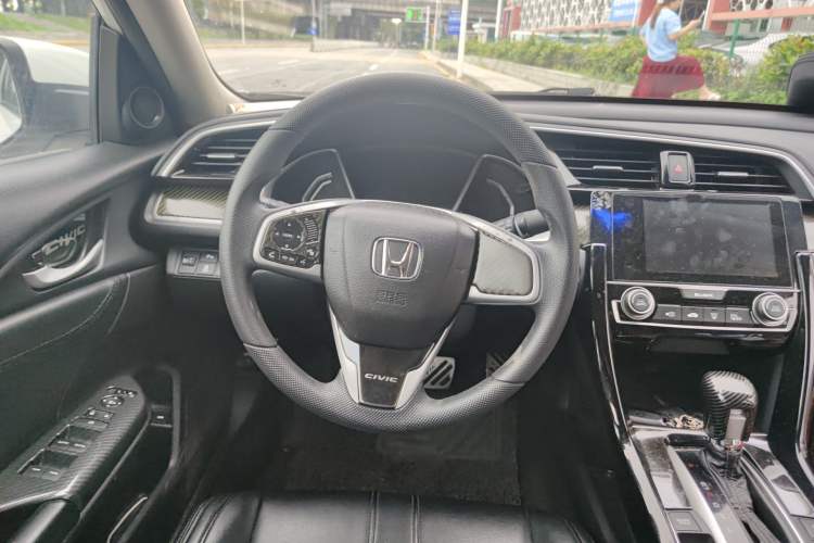 Used Honda Civic 2016 220TURBO CVT Luxury Edition Steering Wheel