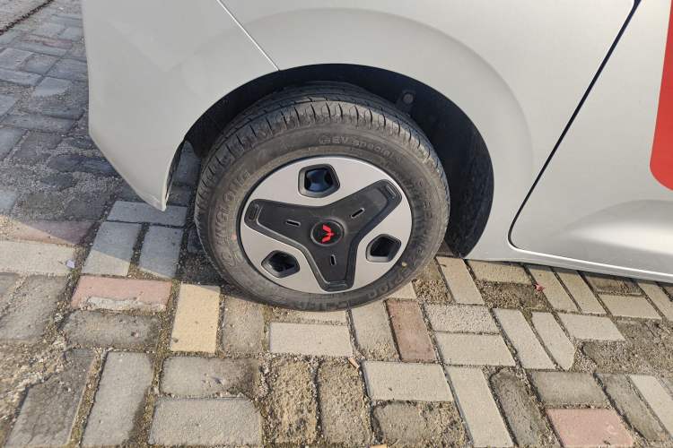 Used Wuling Zhiguang New Energy 2025 Model 305km Ambitious Edition
