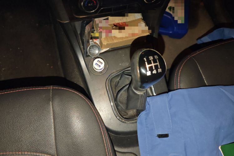 Used Dongfeng Fengon 370 2016 1.5L Manual Standard Edition SFG15-02 7 Seats Gear Lever