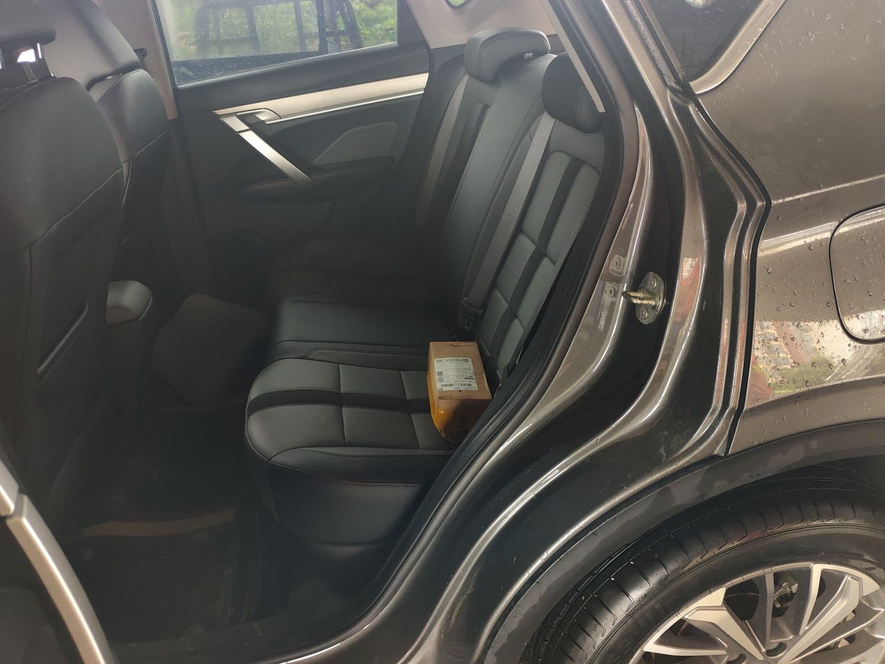Geely Auto Coolray 2023 1.4T Manual Gold Edition — снимка 14