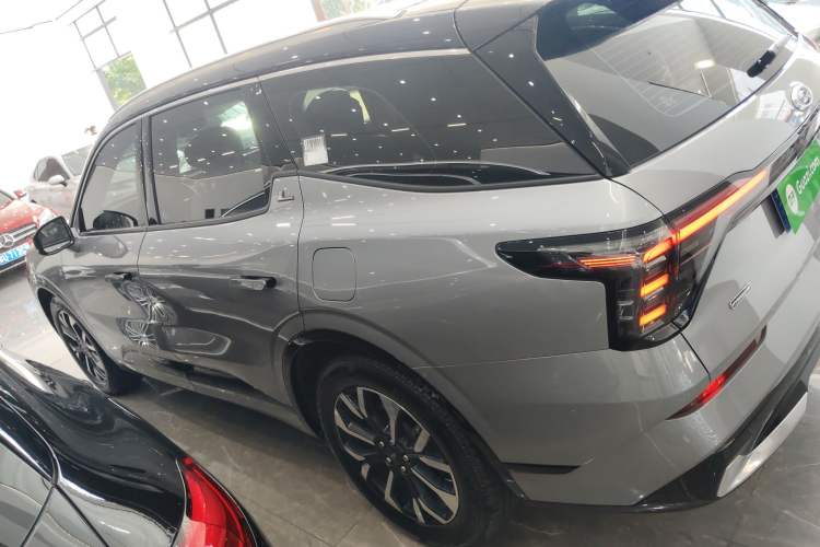 Used Ford Edge 2025 Ford Explorer L 2.0T EcoBoost E-Hybrid Four-Wheel-Drive 7-Seater Supreme Model
