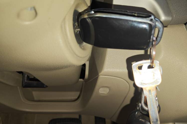 Used Nissan Sylphy 2016 Classic 1.6XE Automatic Comfort Edition Vehicle Key