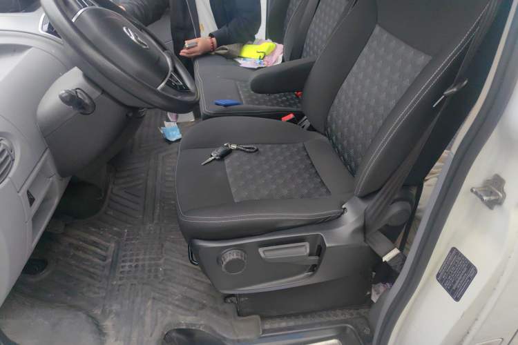 Used SAIC MAXUS Xintu V80  Left Front Seat