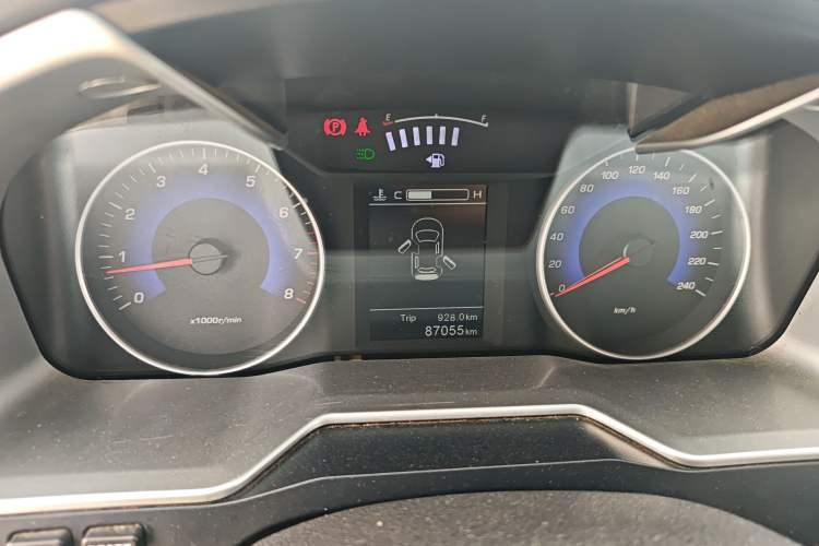 Used Geely Auto Emgrand 2016 Sedan 1.5L Manual Luxury Model
