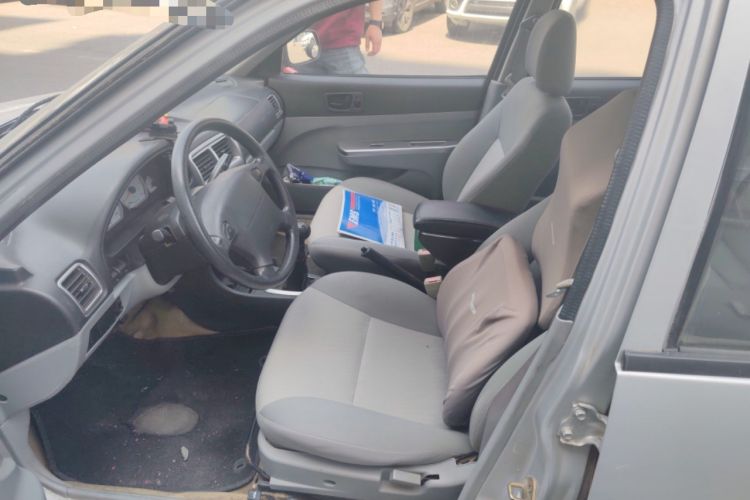 Used Suzuki Lingyang 2012 1.3L Comfort Version Left Front Seat