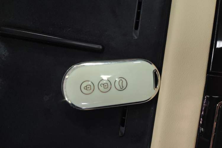 Used Hima AITO M7 2022 1.5T Four-Wheel Drive Luxury Edition
