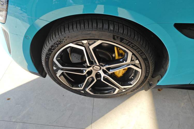 Used Xiaomi Auto SU7 2024 Four-Wheel-Drive Max Founder's Edition Exterior 4