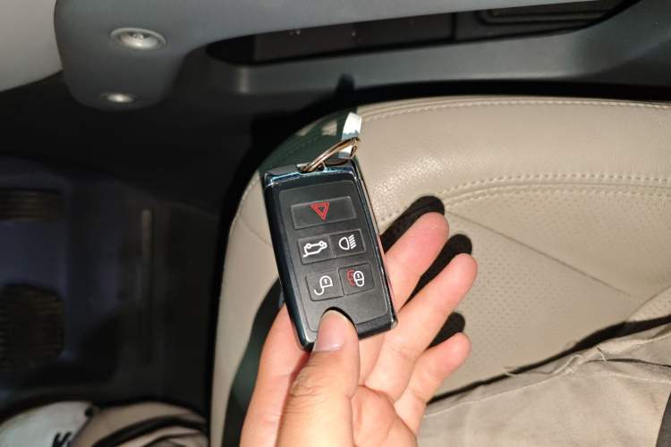 Used Land Rover Defender 2022 90 3.0T P400 XS Interior 1