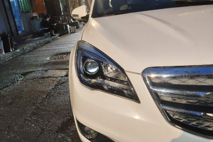 Used CHANGAN CS35 2017 1.6L Manual Luxury Model
