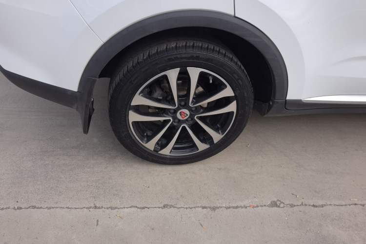 Used Roewe RX3 2020 1.6L Manual 4G Connect Super-Fresh Elite Edition
