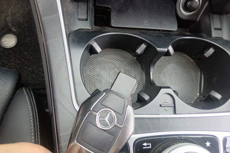 Used Mercedes-Benz C-Class 2017 C 200 L Sport Edition Vehicle Key