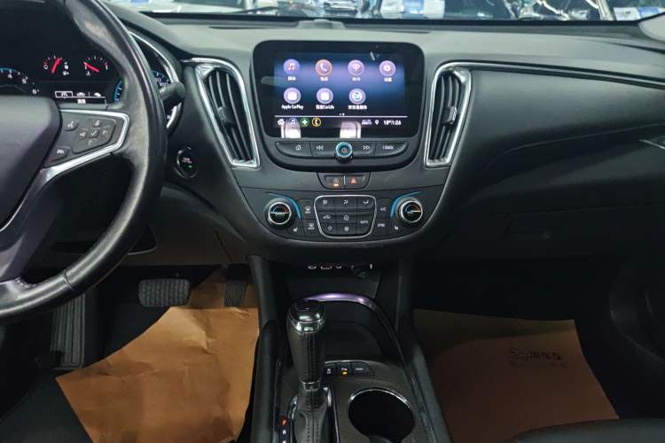 Used Chevrolet Malibu XL 2019 535T CVT Active Version Audio And AC Panel