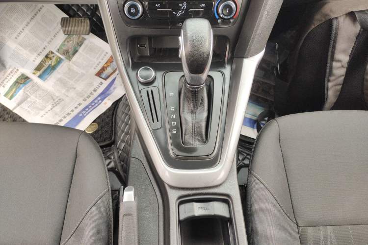 Used Ford Focus 2017 Hatchback 1.6L Automatic Comfort Plus SmartDrive Edition
