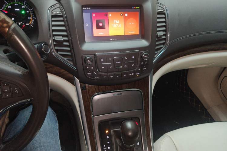 Used Roewe e950 2017 50T Hybrid Connected Executive Edition