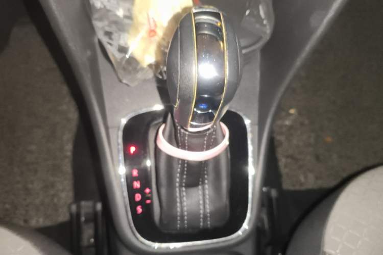 Used Volkswagen Polo 2014 1.6L Cross Polo Automatic
