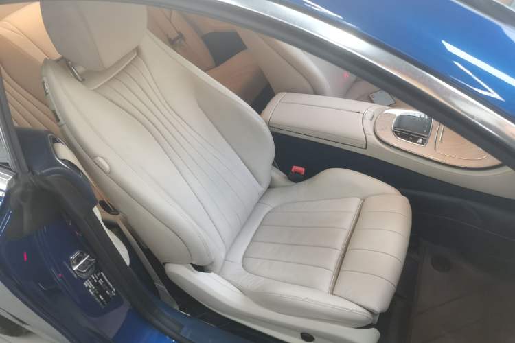 Used Mercedes-Benz E-Class (Import) 2023 E 260 Coupe
