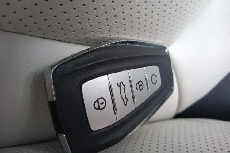 Used Geely Auto Emgrand X7 Sport 2023 Boyue COOL 1.5TD ZhiZun Edition