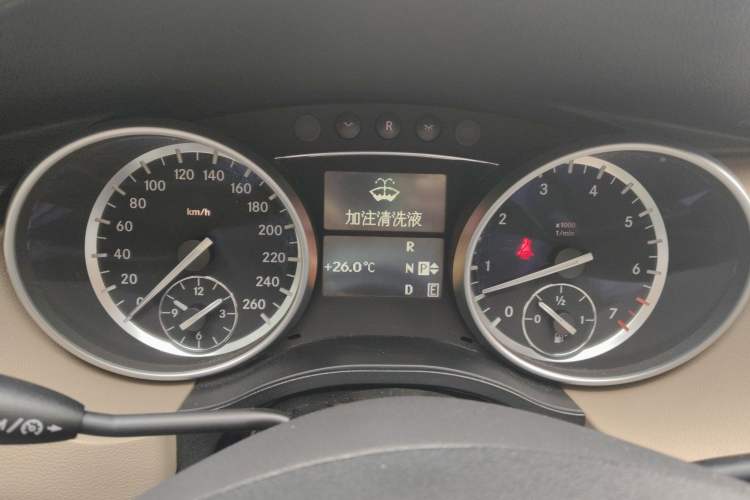 Used Mercedes-Benz R-Class 2014 R 320 4MATIC Luxury Model Instrument Cluster