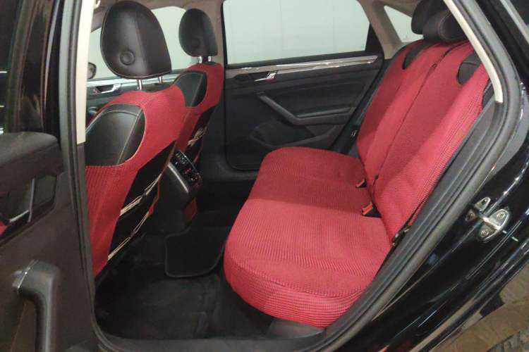 Used Volkswagen Passat 2016 330TSI DSG Luxury Edition
