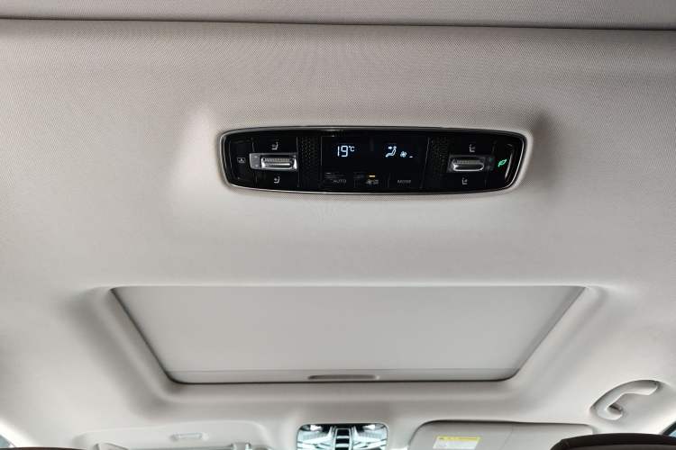 Used Roewe iMAX8 New Energy 2022 Golden Edition