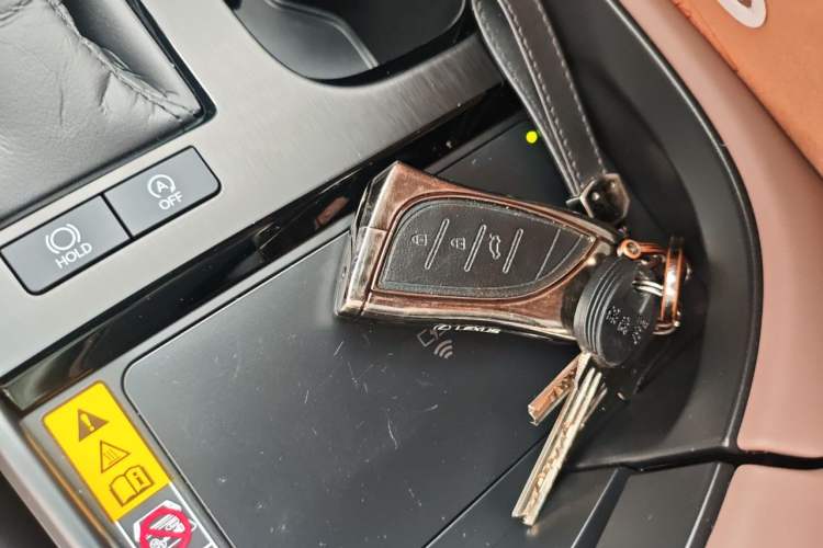 Used Lexus ES 2025 200 Premium Edition
