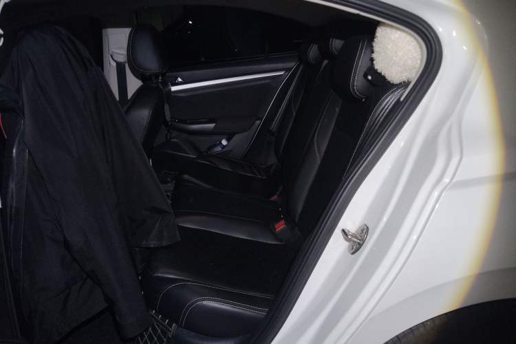 Used Volkswagen Bora  Left Rear Seat