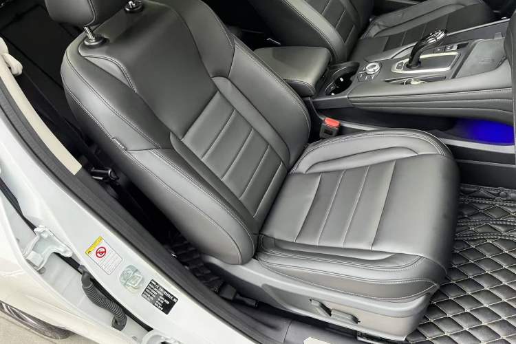 Used Haval F7 2019 2.0T Four-Wheel Drive iJoy China VI Standard
