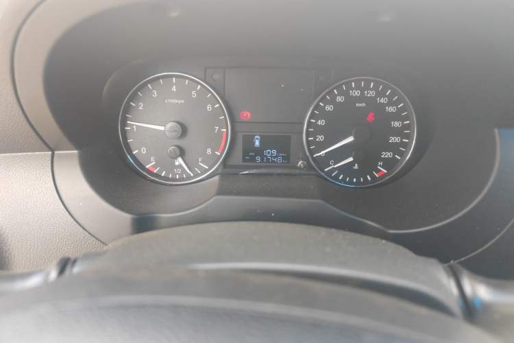 Used JAC Refine M3 2015 Maker Edition 1.6L Luxury Smart Version