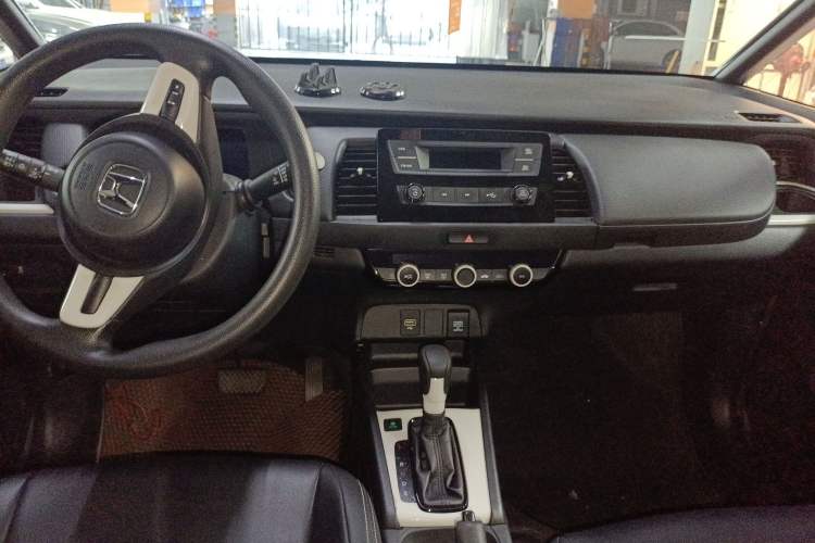 Used Honda Fit 2023 1.5L CVT Trend Edition Center Console